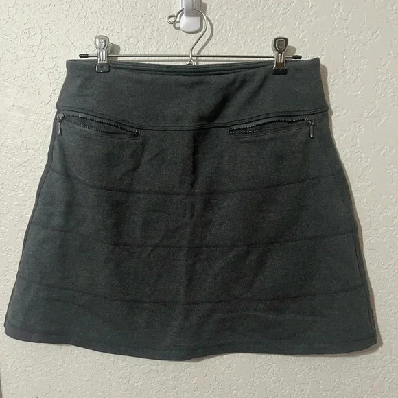 🎉 Athleta Strata Gray Ponte Skirt - Picture 2 of 6